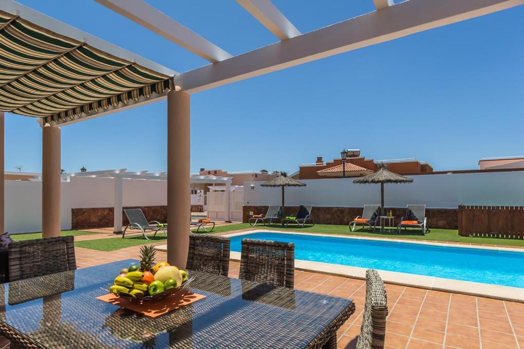Villa With Private Pool, Near Beach And Golf Caleta De Fuste- Villa Charlotte Costa De Antigua Exterior photo